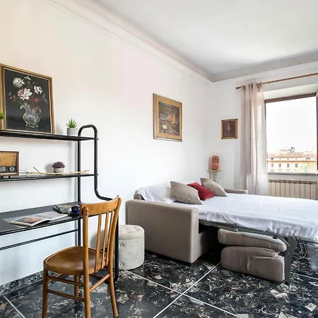 Paramount Penthouse Daire